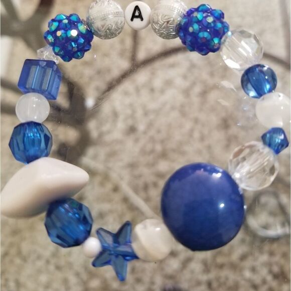 2 Letter special beaded custom made bracelet - Picture 2 of 3